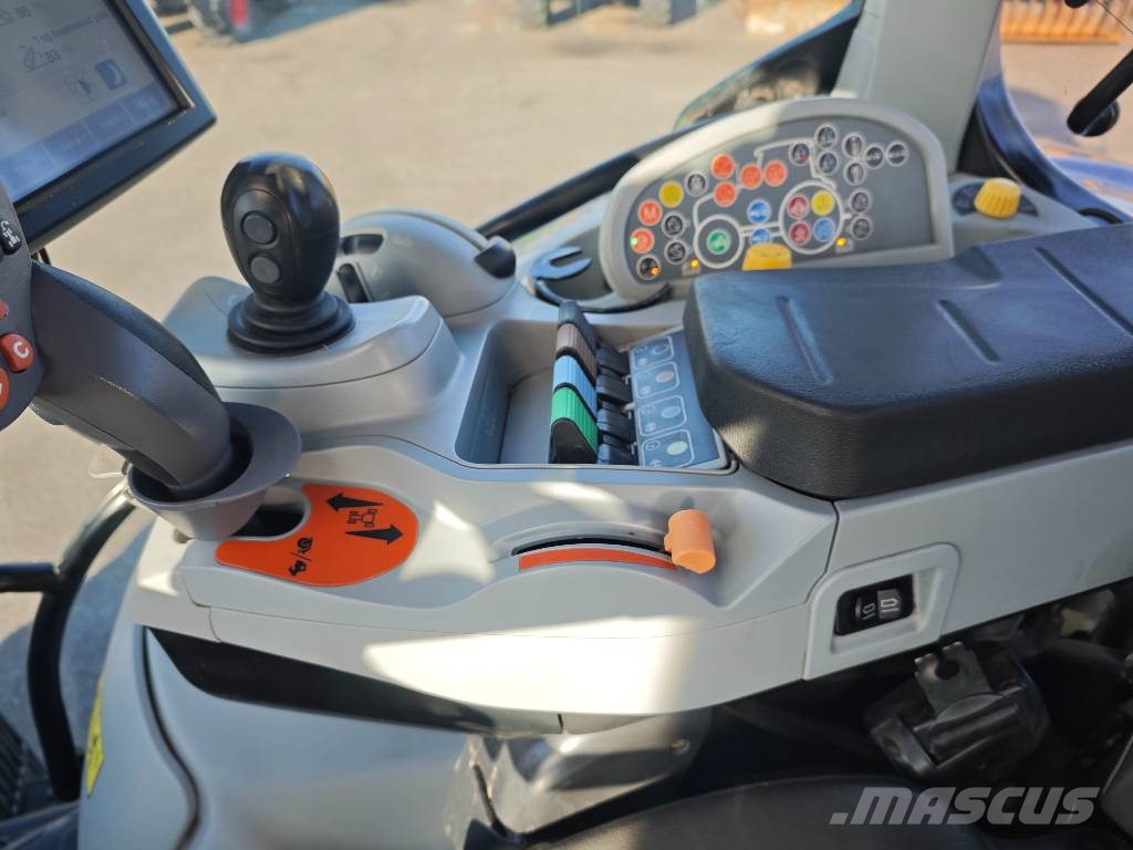 New Holland T 7.270 AC Traktori
