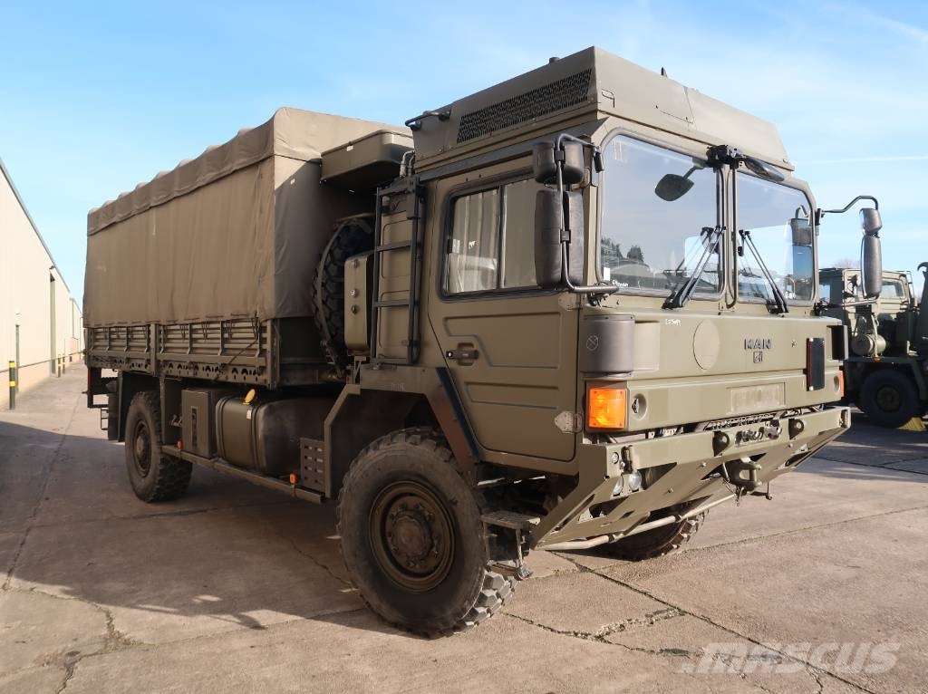 MAN HX60 18.330 4x4 Ex Army Truck Platós / Ponyvás teherautók
