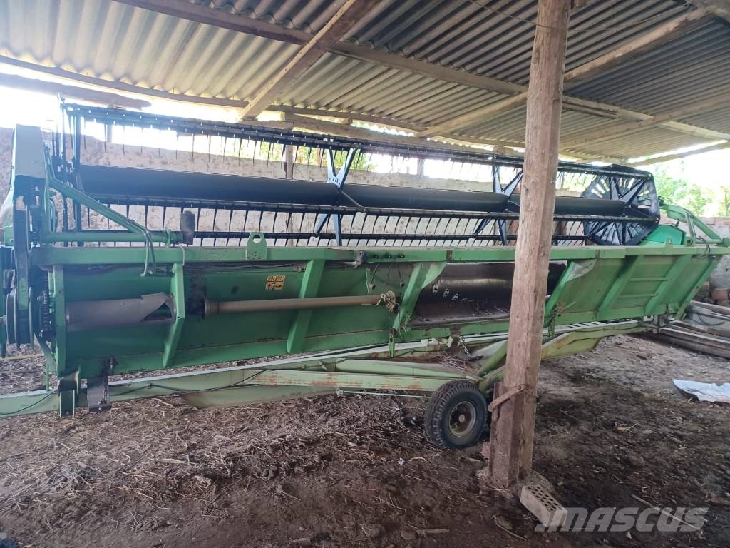 Deutz-Fahr 4075 H Leikkuupuimurit
