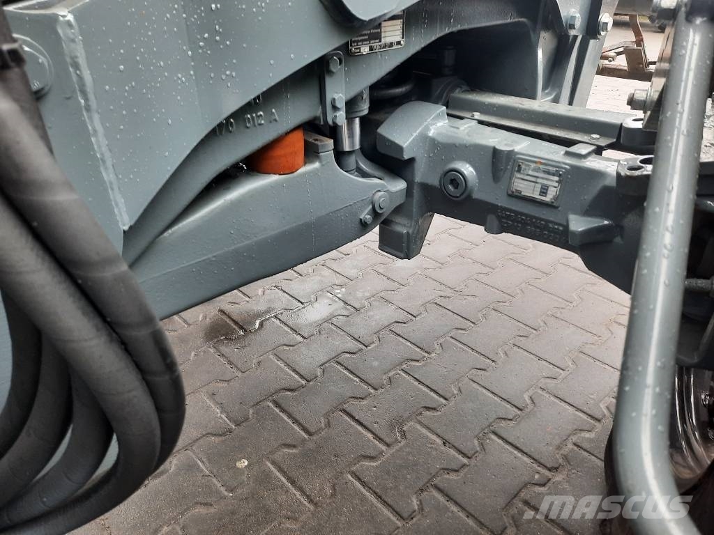 Fendt 409 Vario Traktoriai