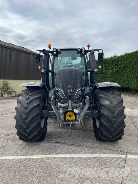 Valtra T 234 V Traktori