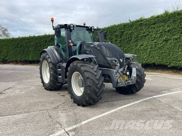 Valtra T 234 V Traktori