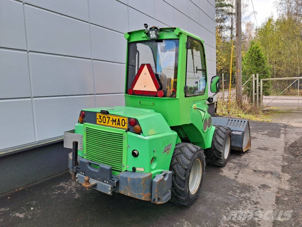 Avant 750 Mini loaders