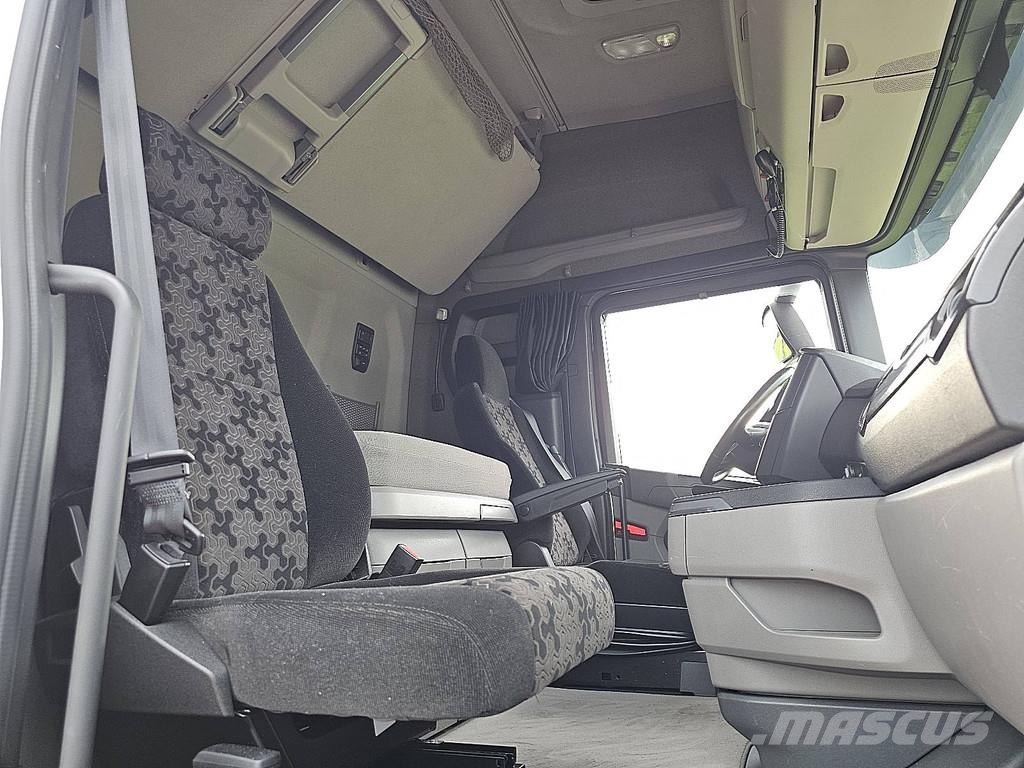 Scania S450 Vlačilci