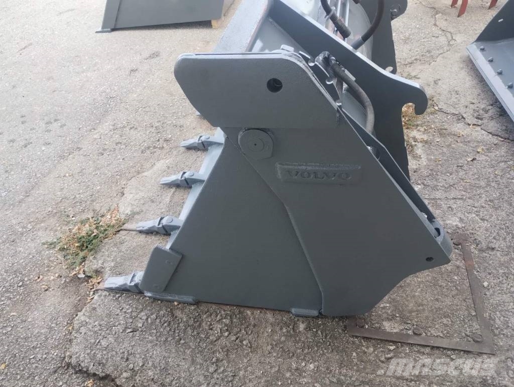 Volvo Bucket Baldes