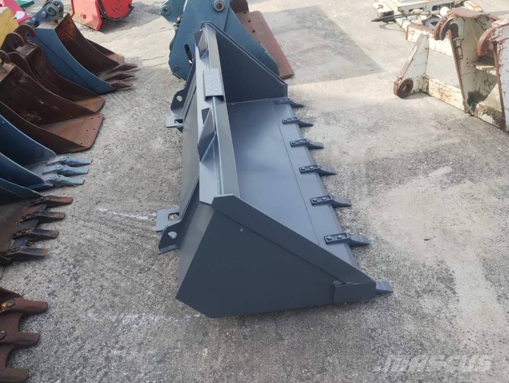 Volvo Bucket Baldes