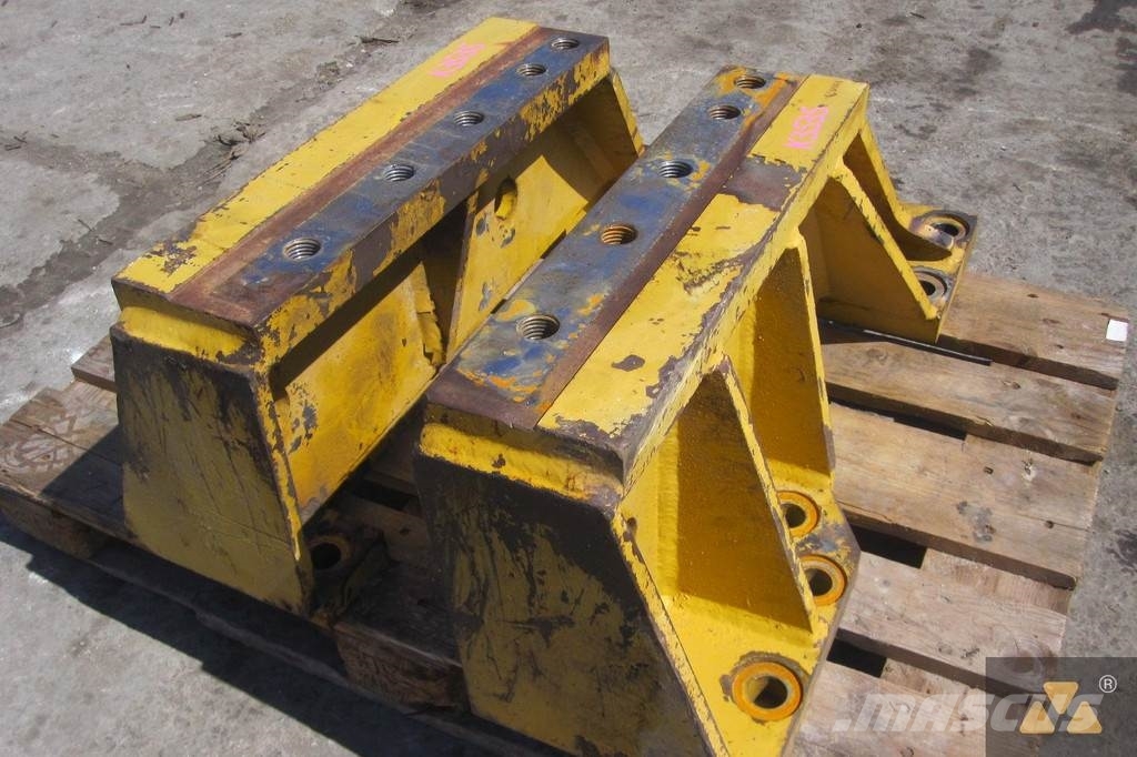 Paccar Bracket set D8T/D8R Inne akcesoria