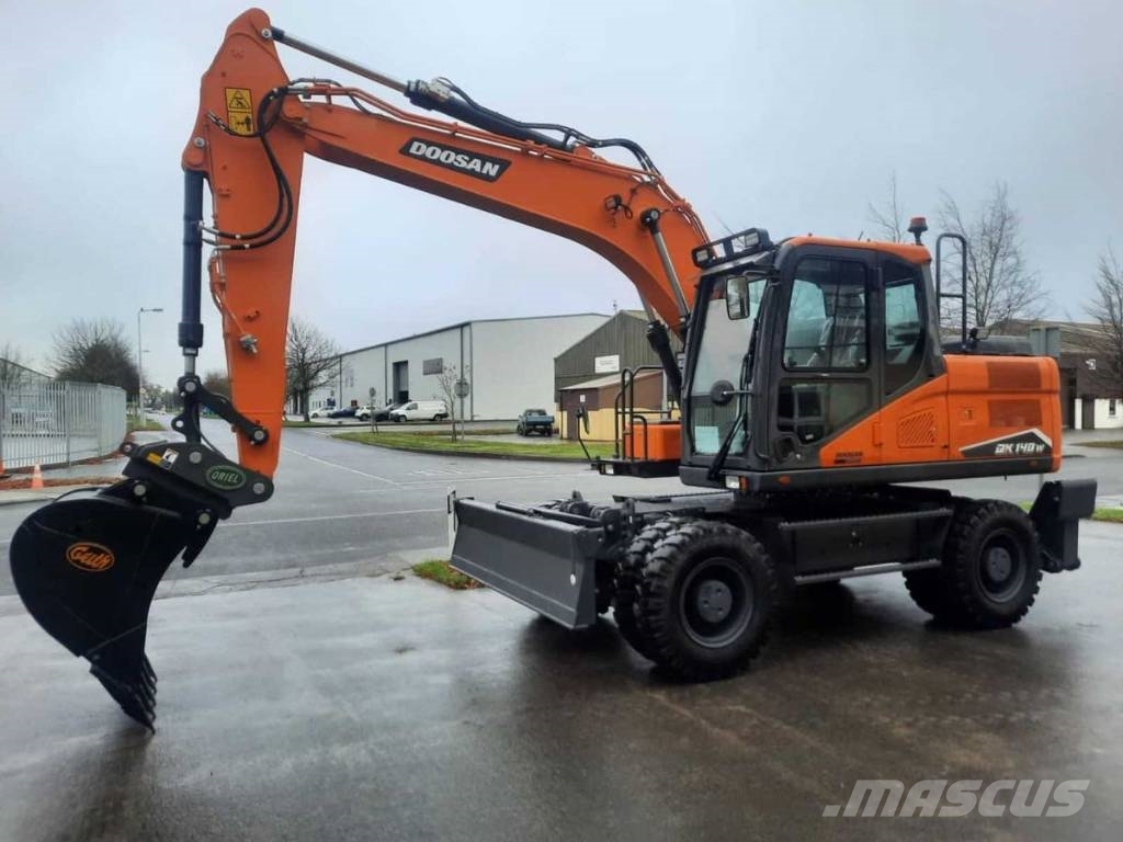 Doosan Dx140W-7 Gravemaskiner på hjul