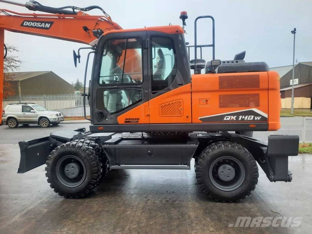Doosan Dx140W-7 Gravemaskiner på hjul