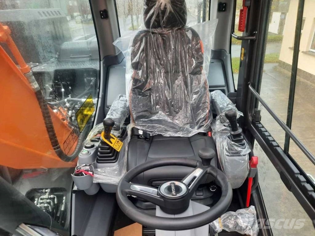 Doosan Dx140W-7 Gravemaskiner på hjul