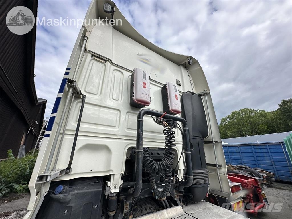 DAF FTS XF480Z Тягачі