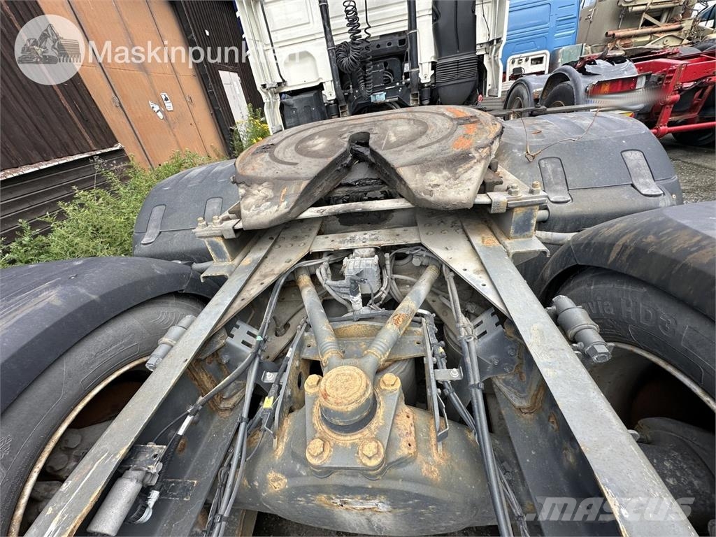 DAF FTS XF480Z Тягачі