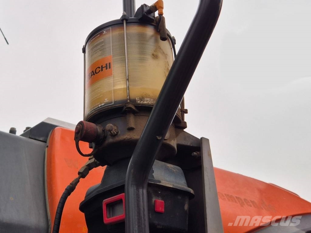 Hitachi ZW 250-6 Pyöräkuormaajat