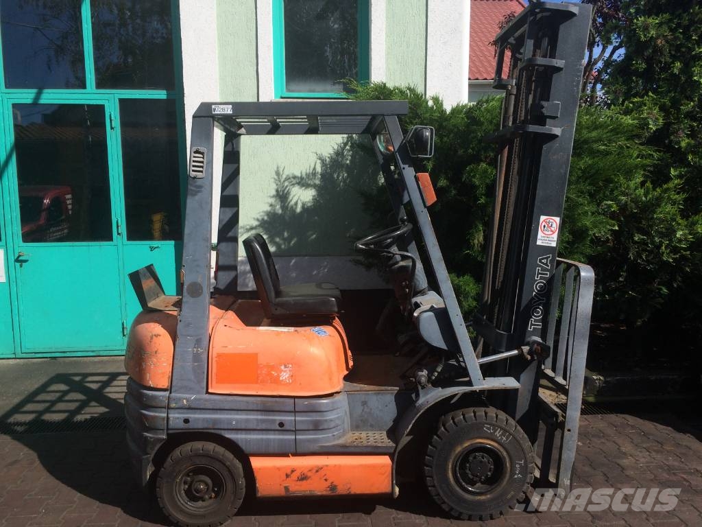 Toyota 6 FG 15 V-2877 OB Gázüzemű targoncák