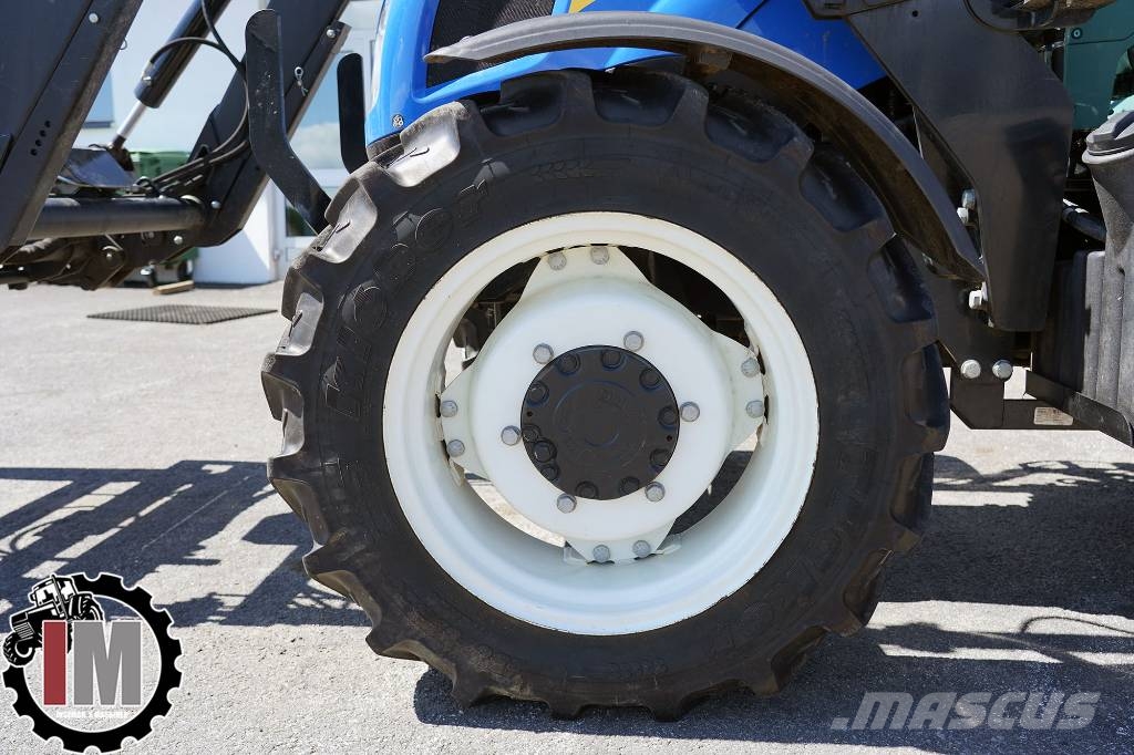 NEW HOLLAND T4.65S / WWU983 Traktori