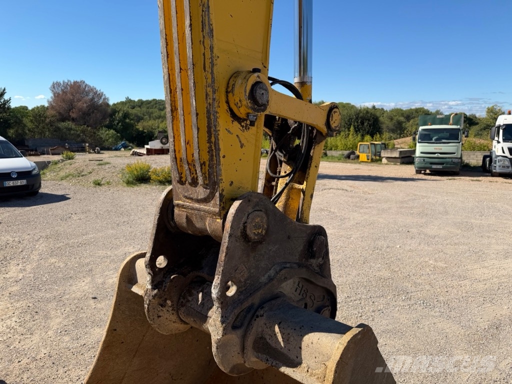 Komatsu PC 240 NLC Crawler excavators