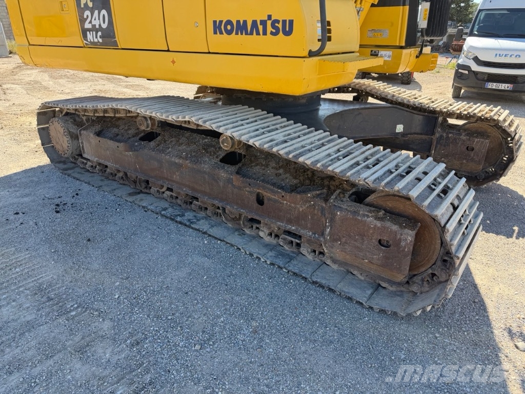 Komatsu PC 240 NLC Crawler excavators