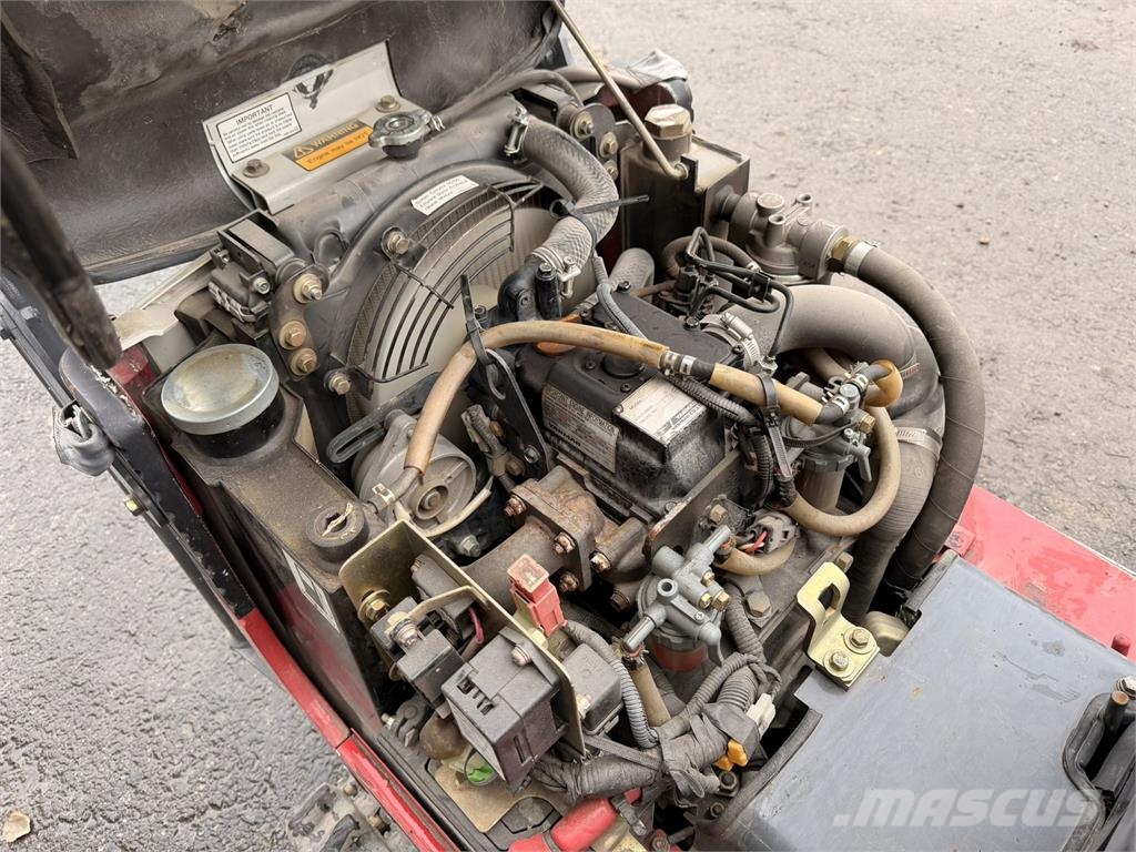 Takeuchi TB108 حفارات صغيرة أقل من 7 طن (حفارات صغيرة)