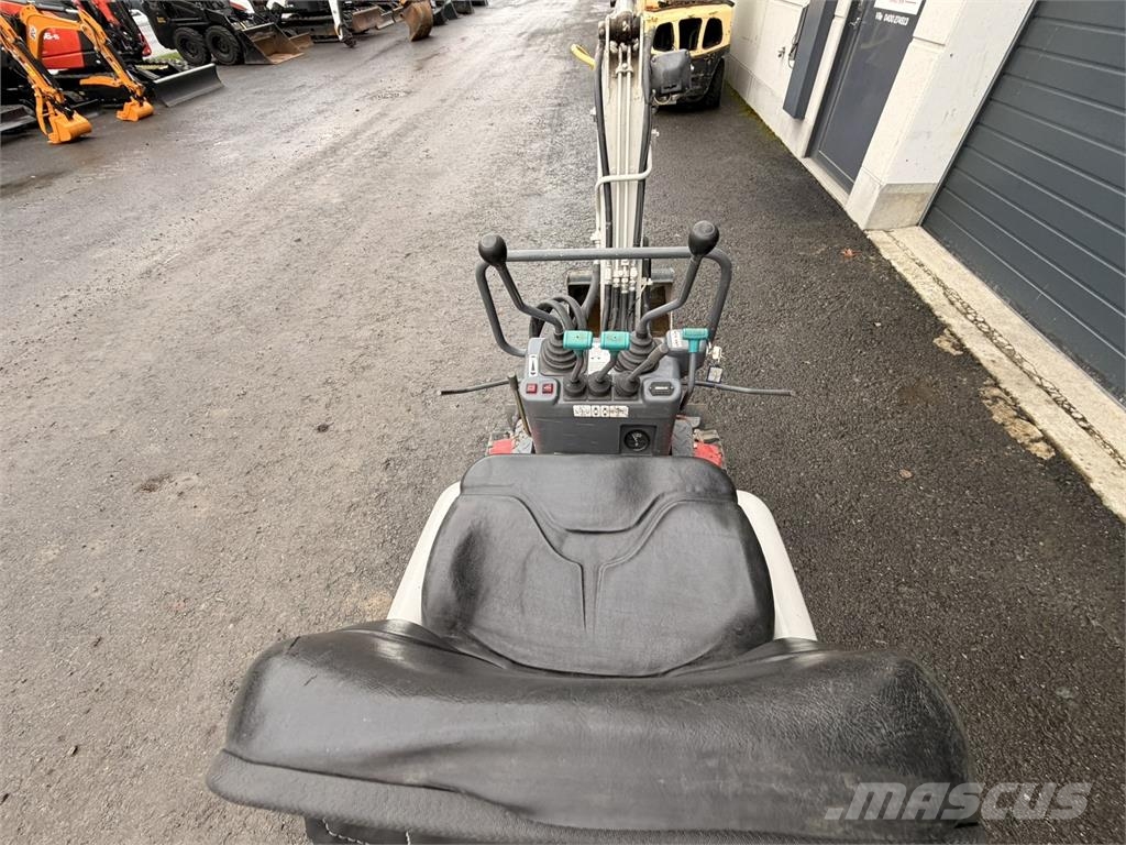 Takeuchi TB108 حفارات صغيرة أقل من 7 طن (حفارات صغيرة)