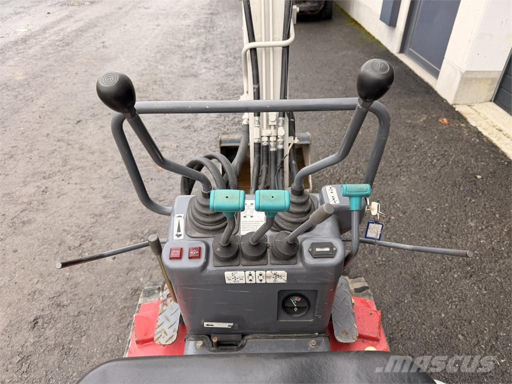 Takeuchi TB108 حفارات صغيرة أقل من 7 طن (حفارات صغيرة)