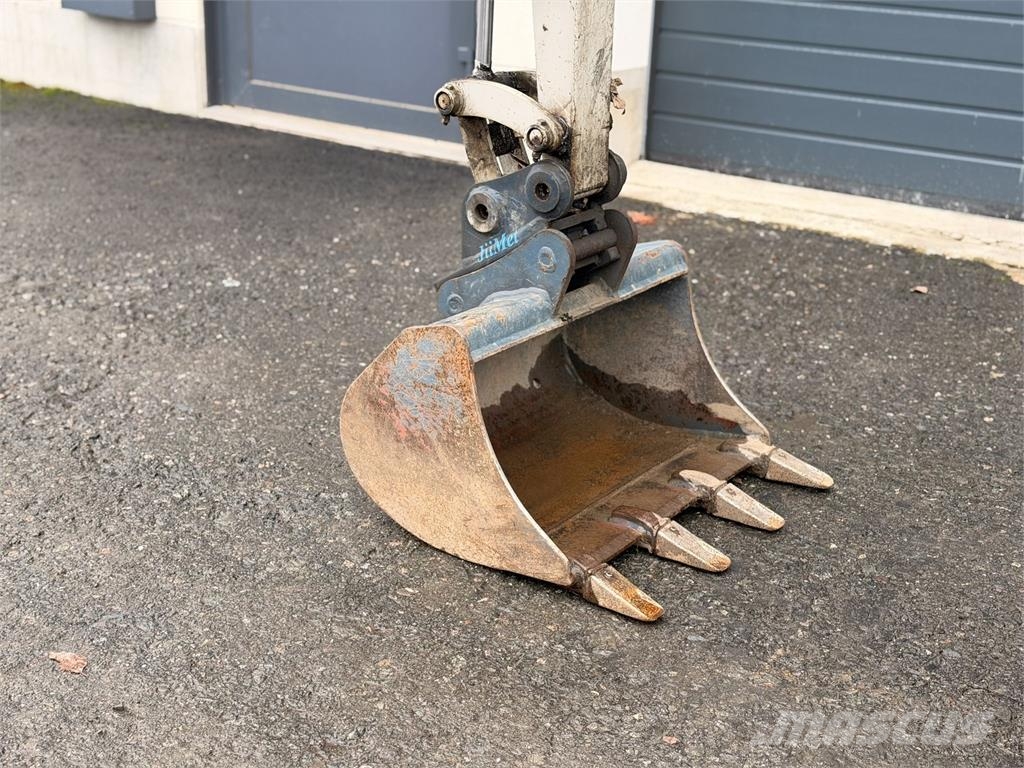 Takeuchi TB108 حفارات صغيرة أقل من 7 طن (حفارات صغيرة)