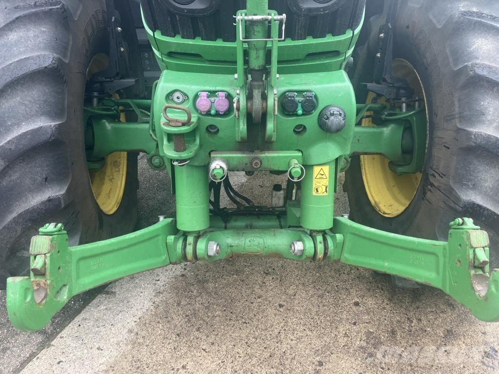 John Deere 6250R Traktorji