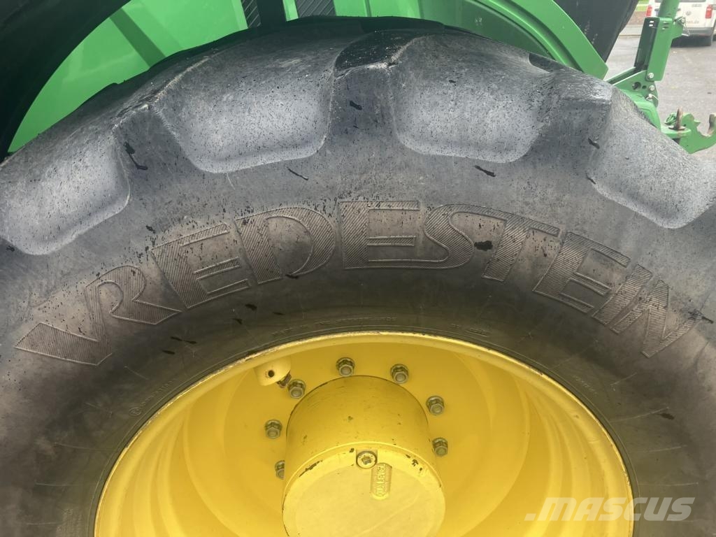 John Deere 6250R Traktorji