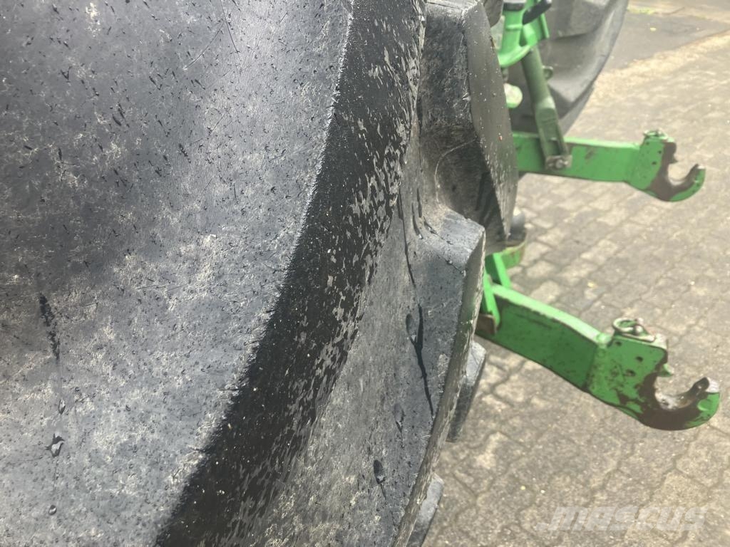 John Deere 6250R Traktorji