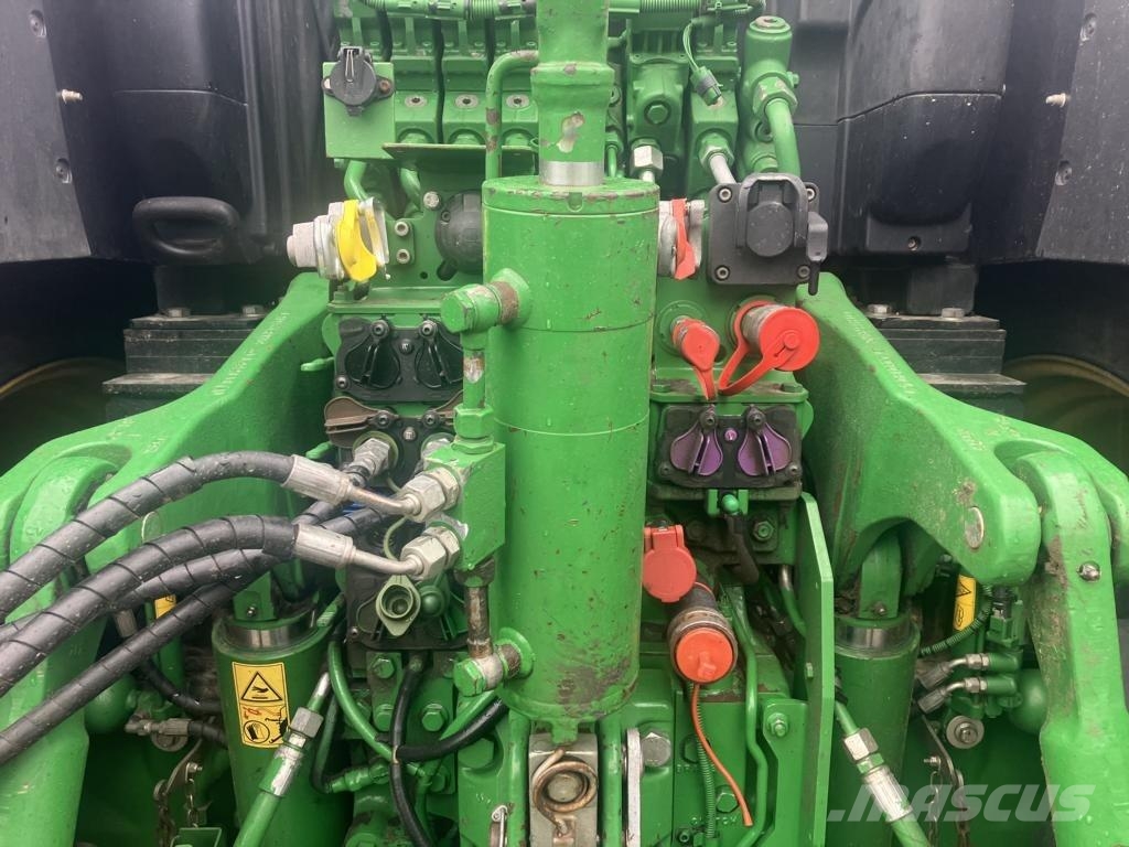 John Deere 6250R Traktorji