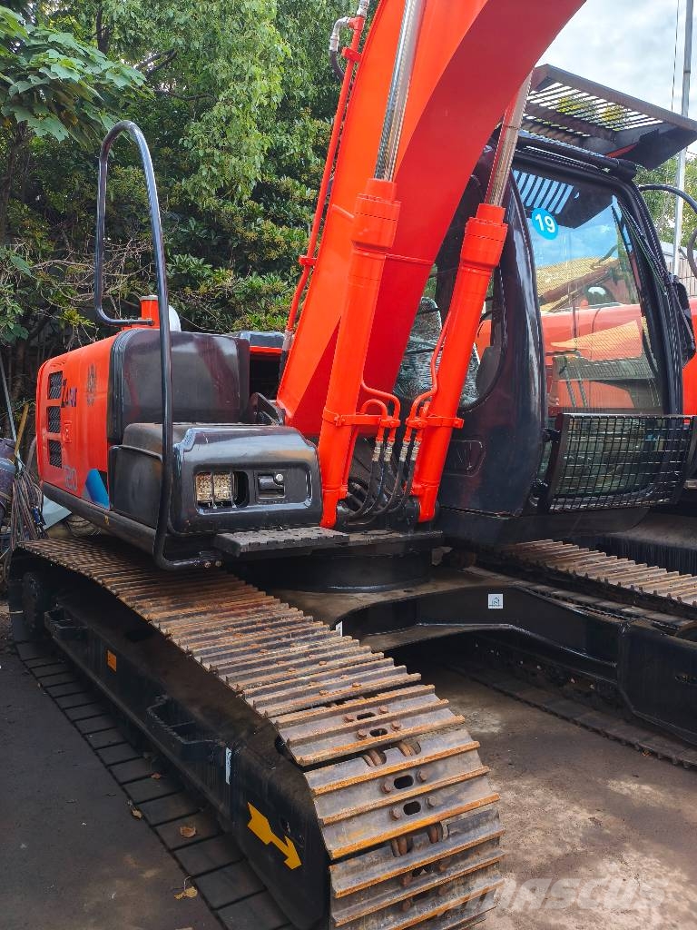 Hitachi ZX 120 حفارات زحافة