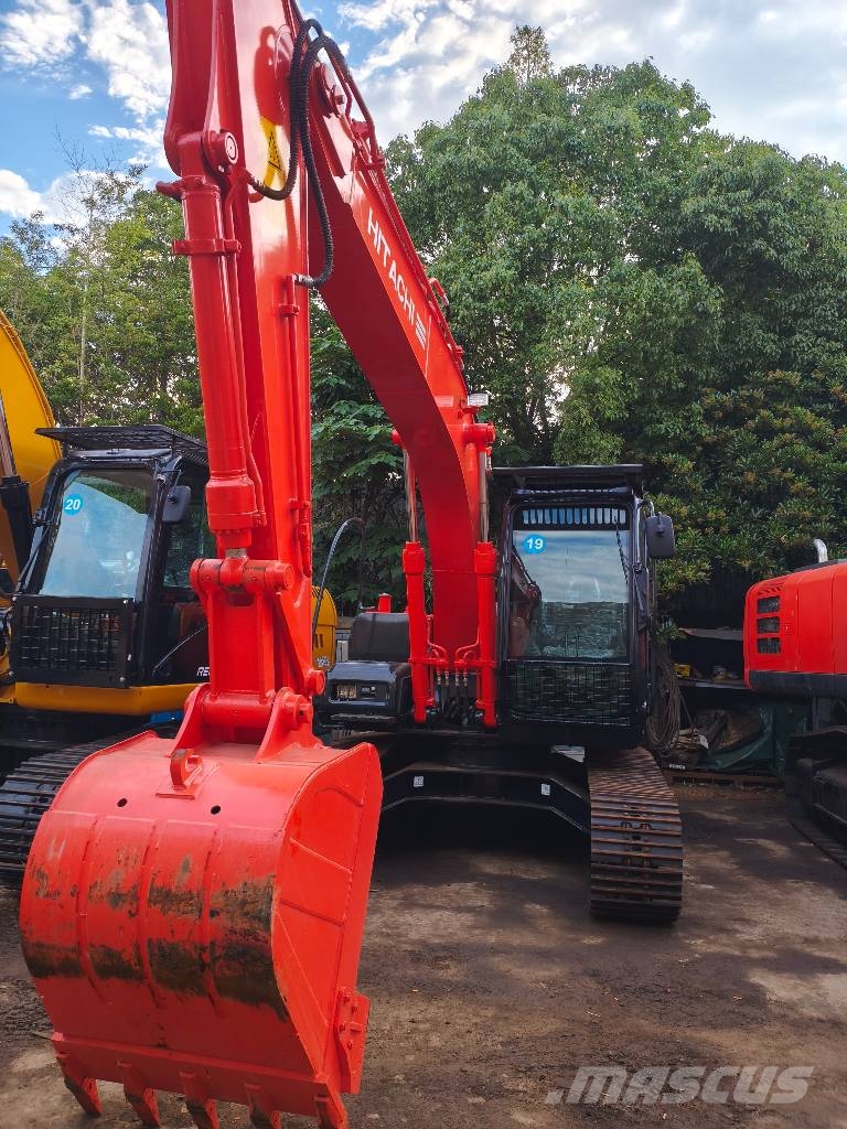 Hitachi ZX 120 حفارات زحافة