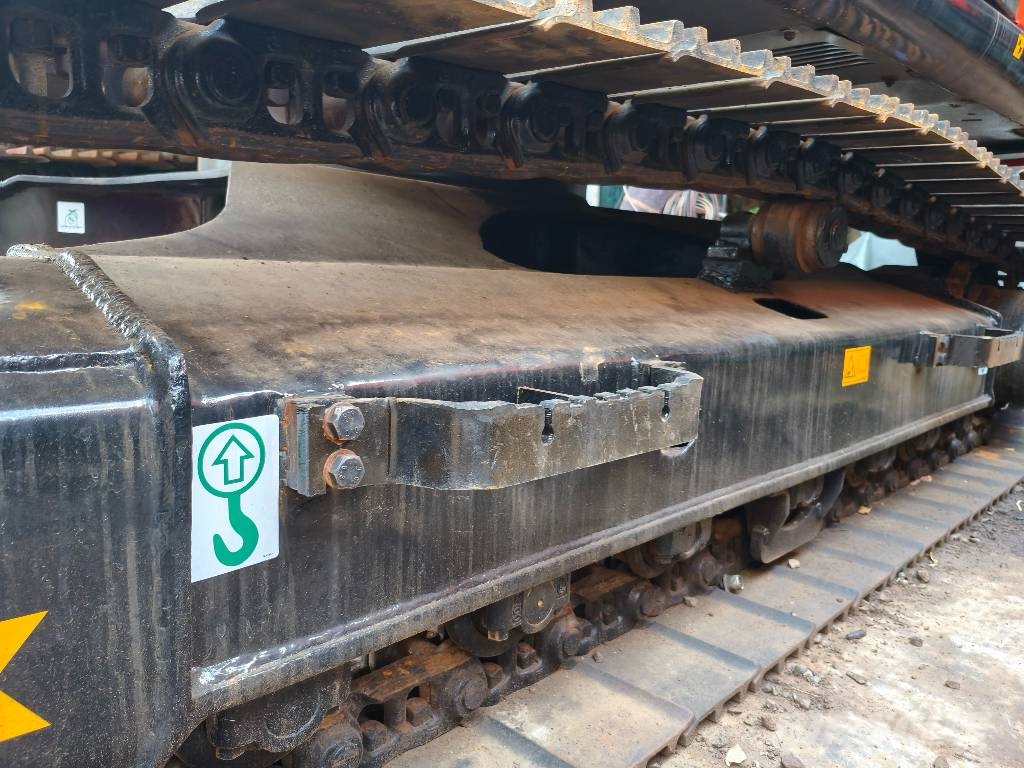 Hitachi ZX 120 حفارات زحافة