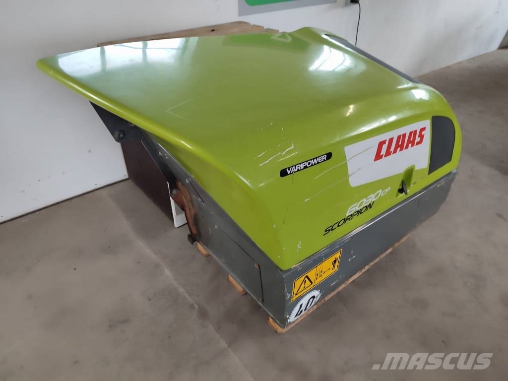 CLAAS SCORPION 6030 CP engine hood cover محركات