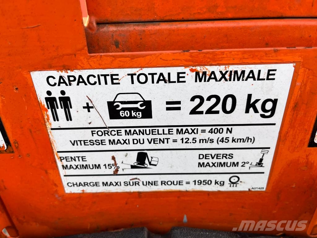 JLG TOUCAN 860 V-3238 EO Вертикальні щоглові підйомники