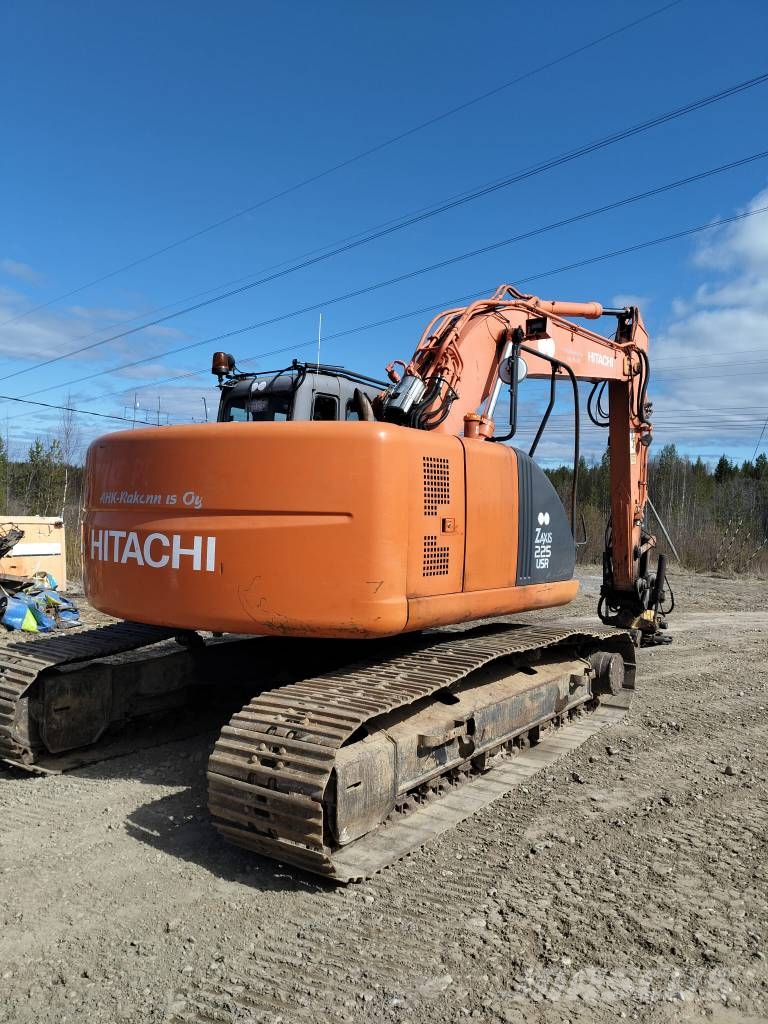 Hitachi ZX 225 USR 履带挖掘机
