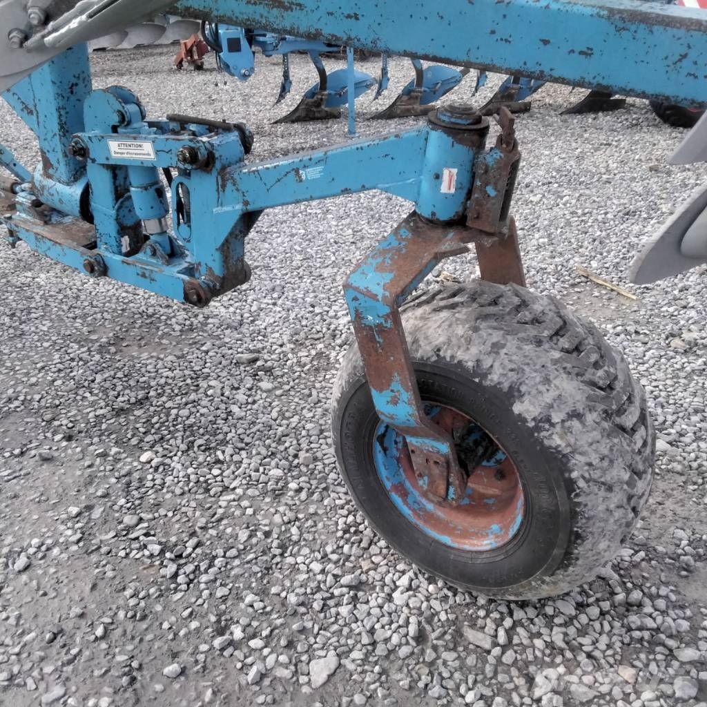 Lemken DIAMANT 140 Реверсивни плугове
