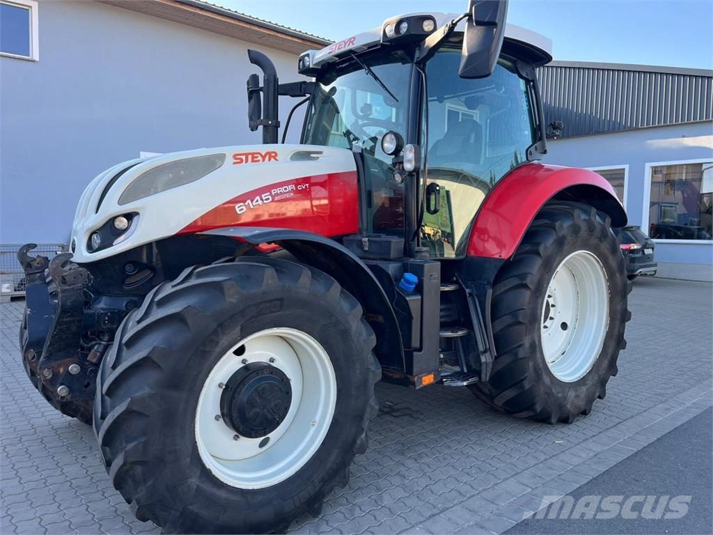 Steyr 6145 CVT Traktorit