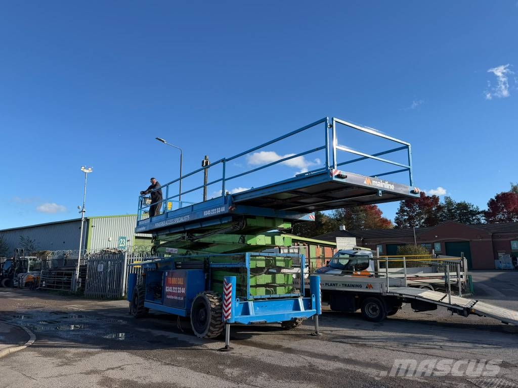Holland Lift HL340-D30 رافعات مقصية الشكل