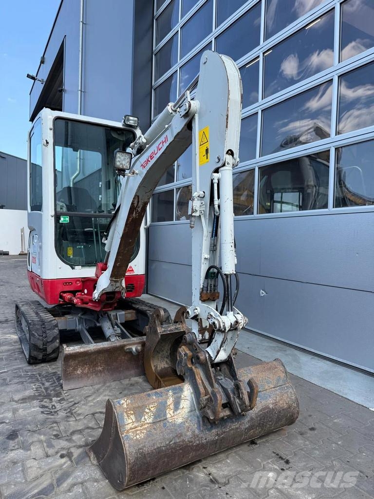Takeuchi TB216 Midigravere 7 - 12t