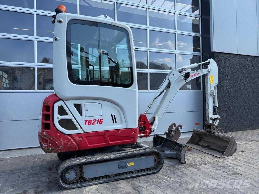 Takeuchi TB216 Midigravere 7 - 12t