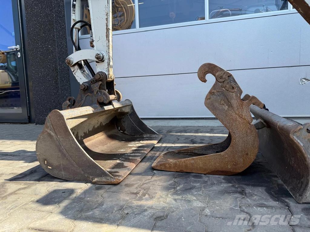 Takeuchi TB216 Midigravere 7 - 12t