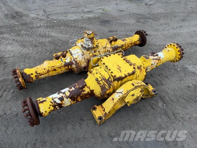 Komatsu WA 320-3 AXLES USED Assen