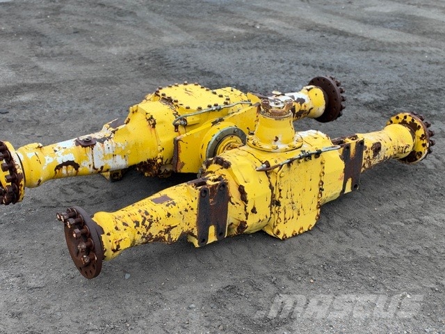 Komatsu WA 320-3 AXLES USED Assen