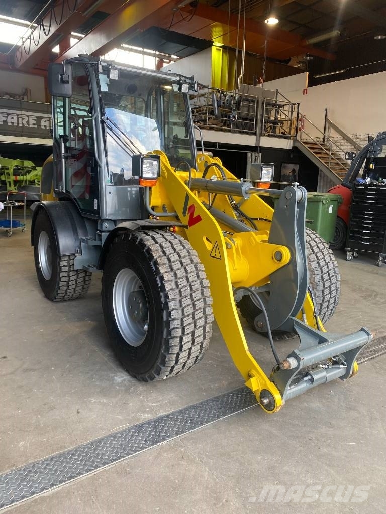 Wacker Neuson WL 52 Kolesové nakladače