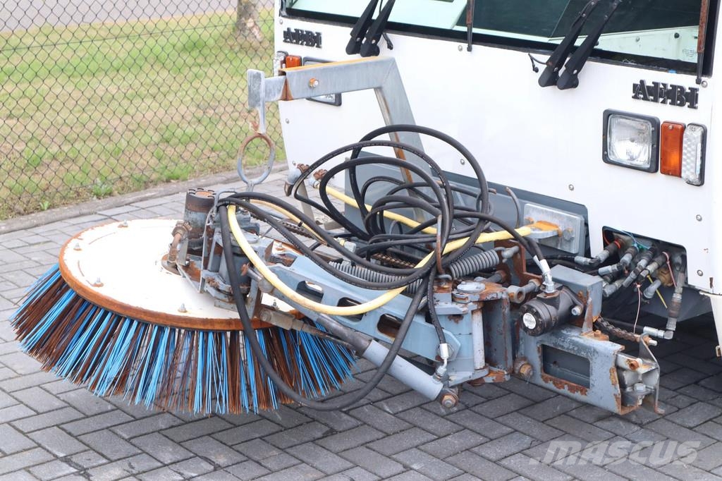 Aebi MFH 5000 | FRONT BRUSH | 1.000 L TANK | SWEEPER Fejemaskiner