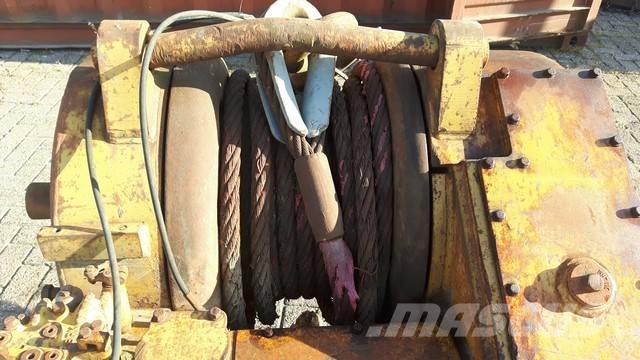 CAT 58 winch to fit D8K with fairlead Autres accessoires