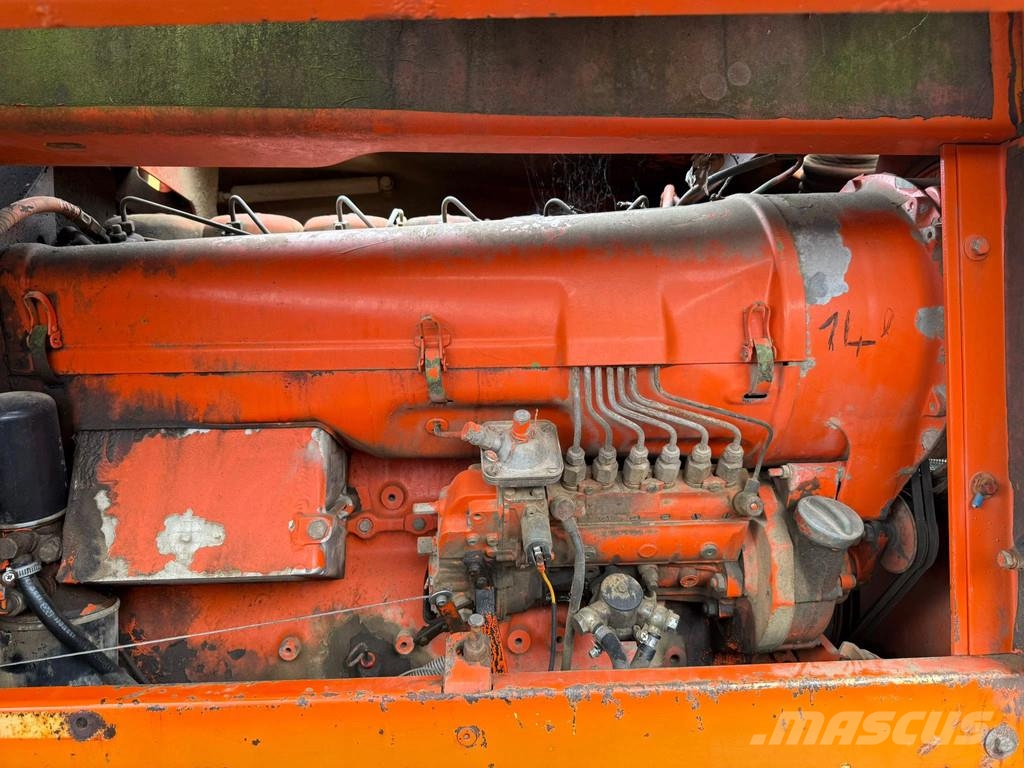 Hamm 2451SD 15.2T Compactor Roller Vibrator 6 Cilinder Kiti volai