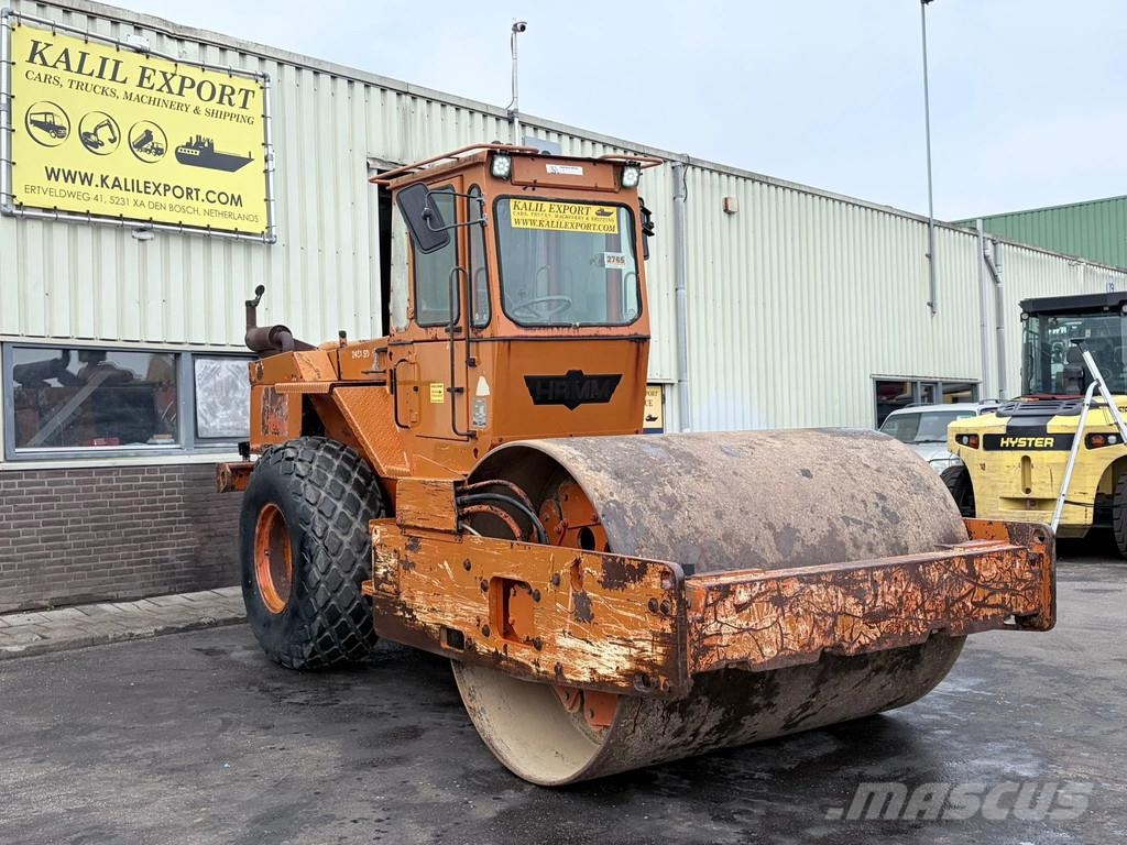 Hamm 2451SD 15.2T Compactor Roller Vibrator 6 Cilinder Kiti volai