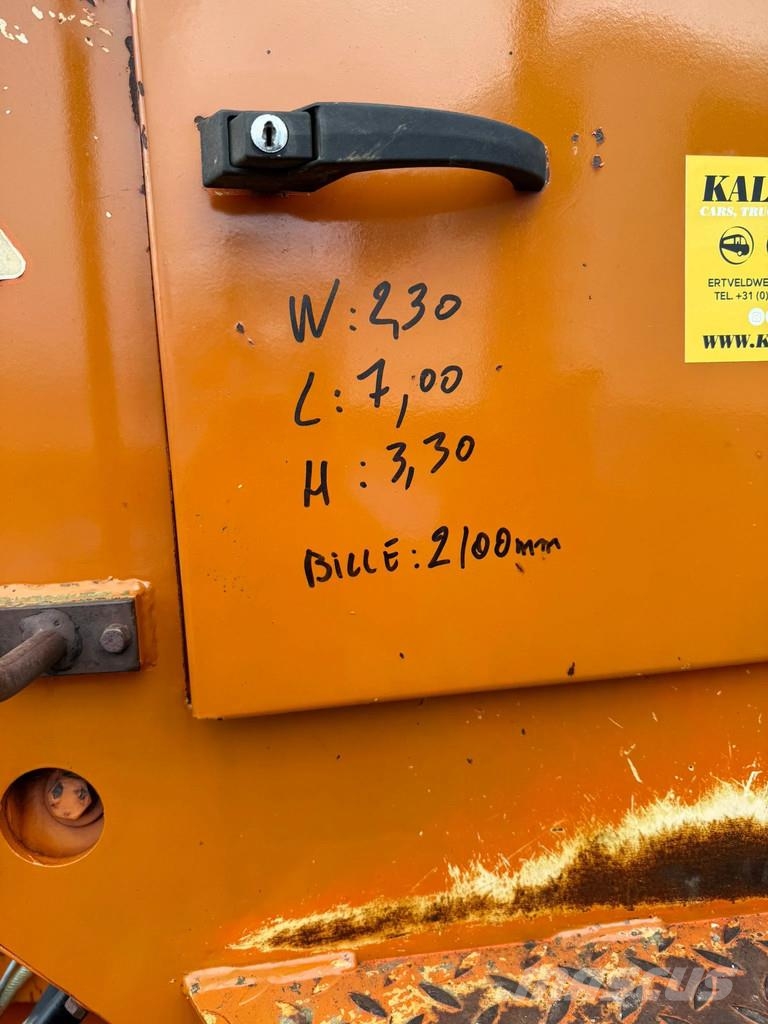 Hamm 2451SD 15.2T Compactor Roller Vibrator 6 Cilinder Kiti volai