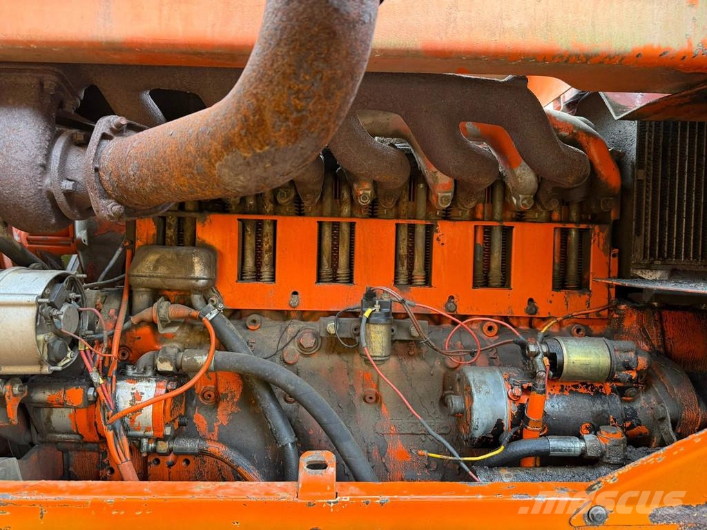 Hamm 2451SD 15.2T Compactor Roller Vibrator 6 Cilinder Kiti volai